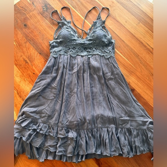LA MIEL Blue/Gray Monterrey dress with Lace Trim and Ruffle Hem - Picture 1 of 4